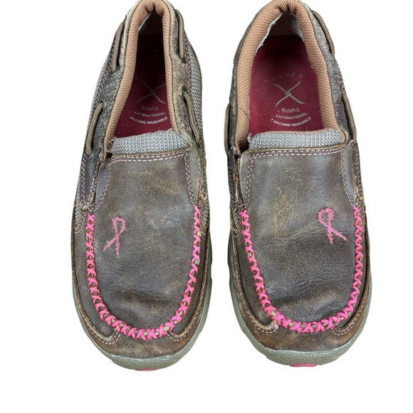 EUC Twisted X Brown and Pink Women's Breast Cancer Awareness Loafers Sz 5.5 - Picture 2 of 7